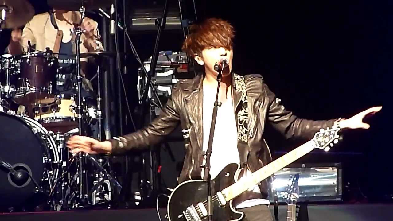 120309 CNBLUE - Tattoo @ Nokia Theatre in LA
