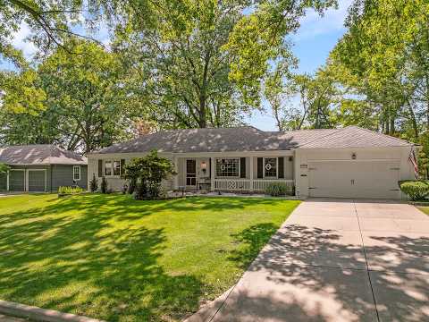 9416 Wenonga Rd., Leawood, KS home video tour