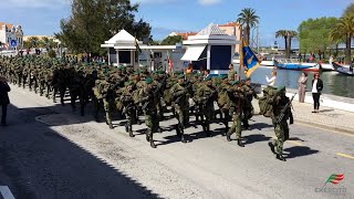 Paraquedistas Entoam Pátria Mãe