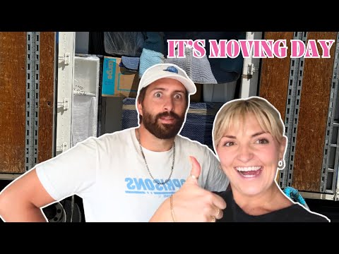 MOVING DAY! packing up our old house!