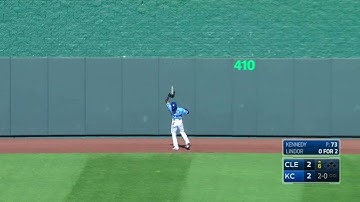 CLE@KC: Dyson runs down a fly ball in center