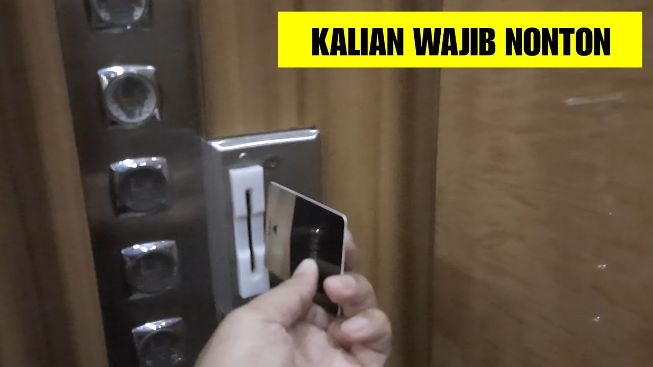 Tutorial Naik Lift di Hotel Pakai Kartu 