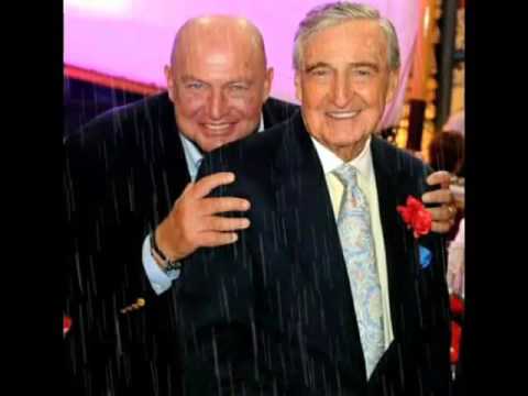 Mustafa Vehbi Koç Anısına - YouTube