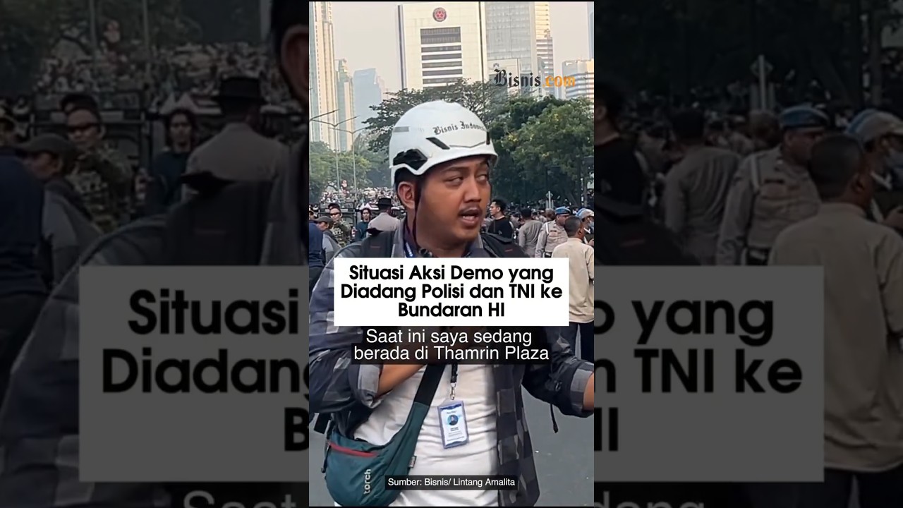 Situasi Aksi Demo yang Diadang Polisi dan TNI ke Bundaran HI