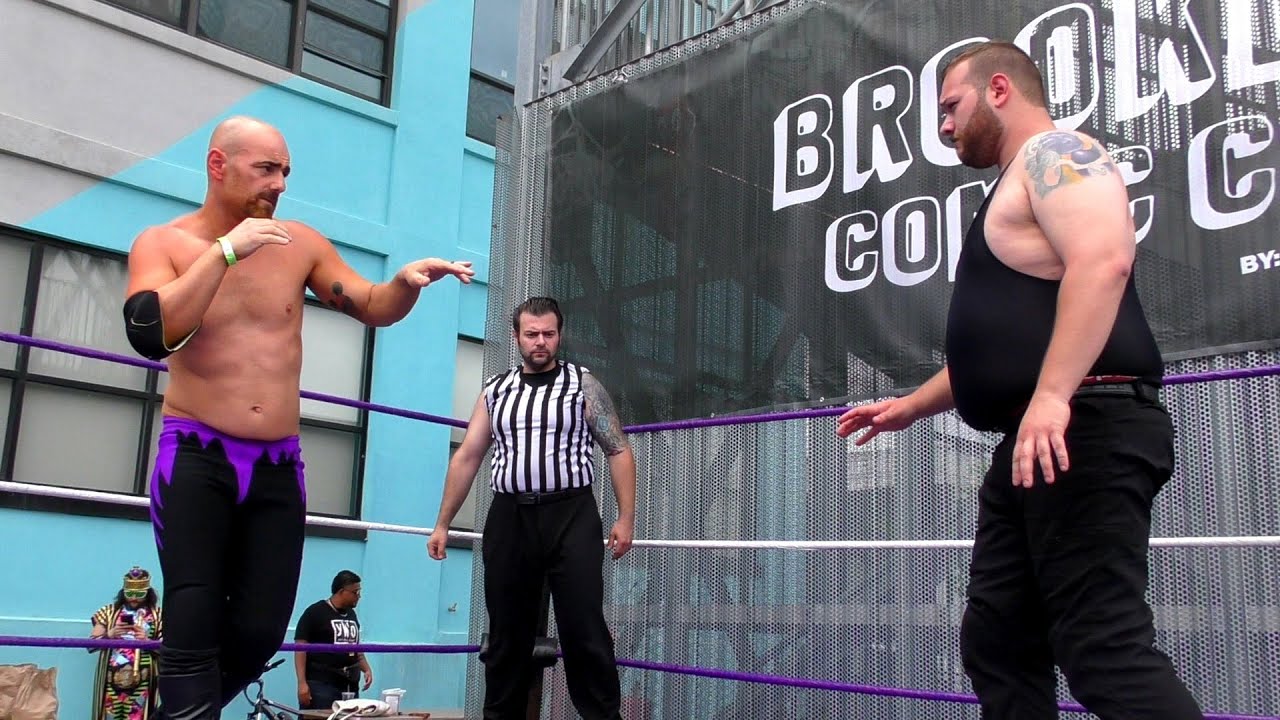 Cono Cappuccia vs. Christopher Rone (Brooklyn Comic Con)