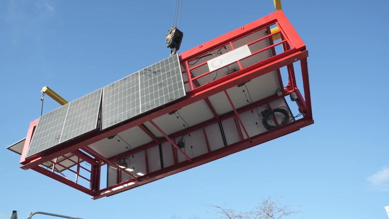 Mise en place d'une toiture solaire Altempo sur une basse vie ALGECO®  FR