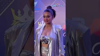 Actress Surveen Chawla Makes A Dashing Apperance In A Silver Colour Dress N18S