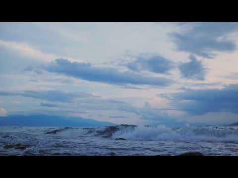 Relaxing sound - Waves crashing - ambient