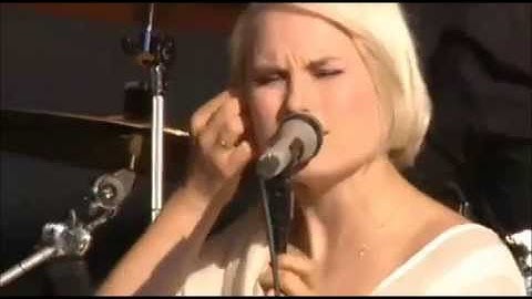 Eva & The Heartmaker - Signals - Gone In A Flash Live Bergen Norway