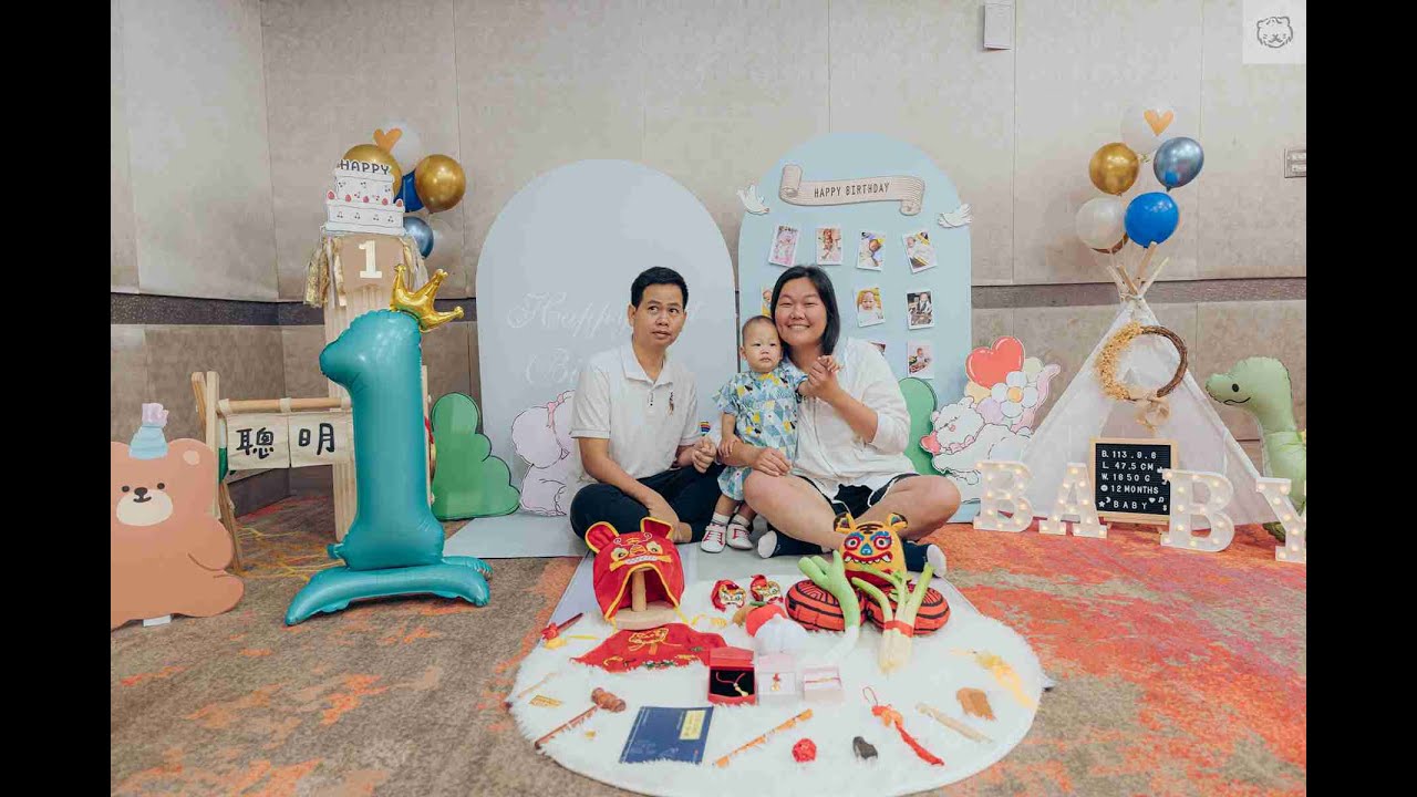 上場前補眠10分鐘的抓周天才，這場抓周主角根本不只一位！#抓周主持人推薦 #到府抓周 #抓周攝影 #抓周錄影 #抓周佈置 #抓周創業班 #抓周主持課程 #板橋抓周餐廳 #台北抓周餐廳  #北部抓周餐廳