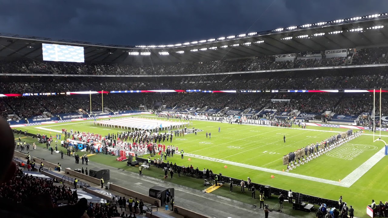National Anthems of USA and UK in Twickenham Stadium before Cardinals