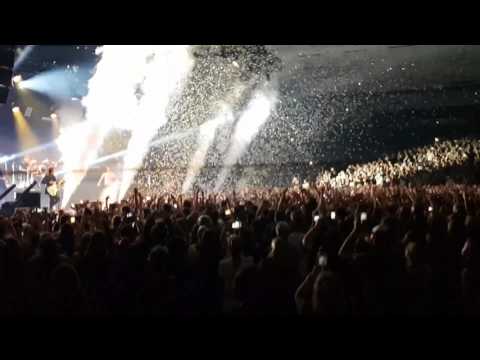 Panic! At The Disco - Victorious - Live in Melbourne