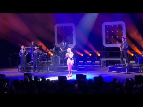 Beatrice Egli live in Kiel mit "Das wissen nur wir"