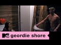 Scotty T leva Abbie para o quarto do sexo | Geordie Shore Temp. 14