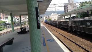 7502次藍R40柴電車頭+單電車頭雙車頭混編貨列
