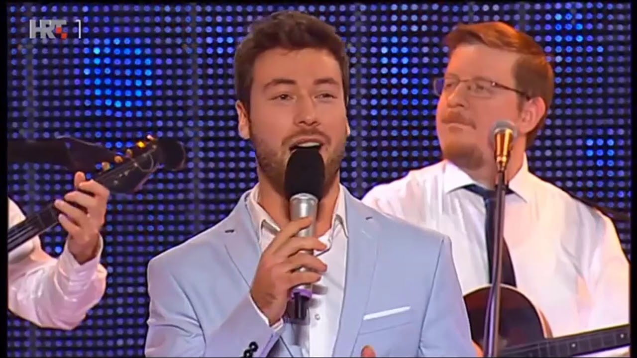 Roko Vušković i Savski Valovi - Pod starim krovovima - YouTube