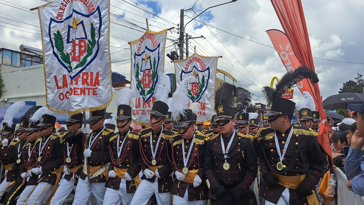 Colegio Evangélico  《 LA PATRIA》