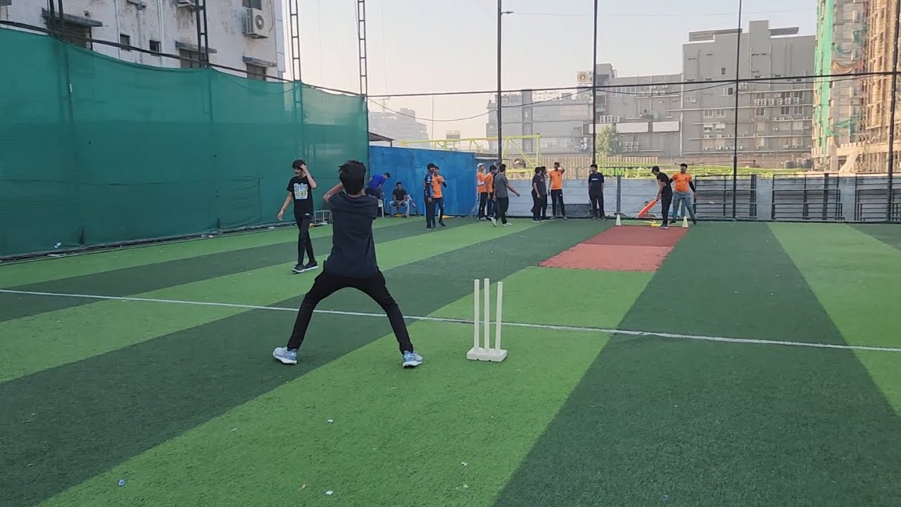 11 v 12 CRICKET MATCH | VLOG - YouTube