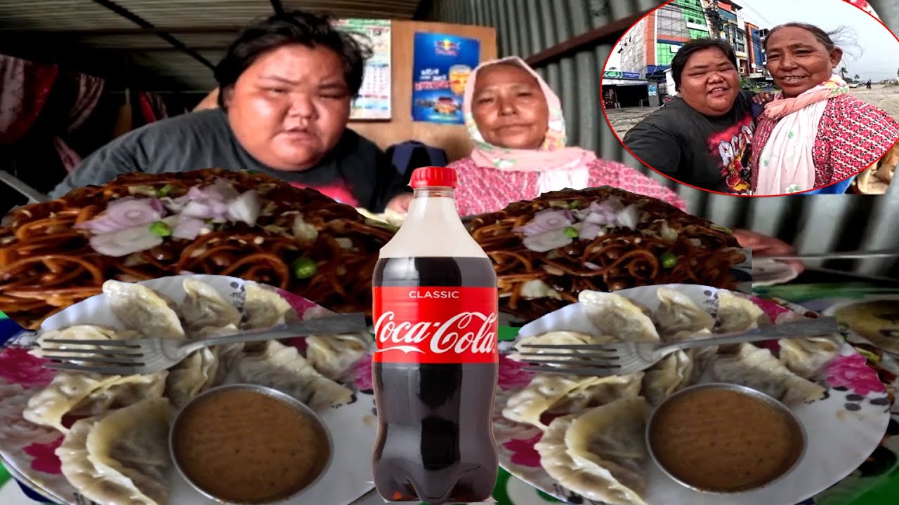 Chicken Momo and Egg Chowmein Aama Chora MUKBANG Aama Lai First Time Jogbani India Tour Ladai