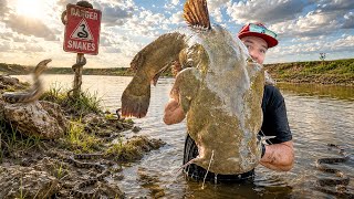 Exploring New Creek! Cottonmouth's Everywhere! Extreme Danger