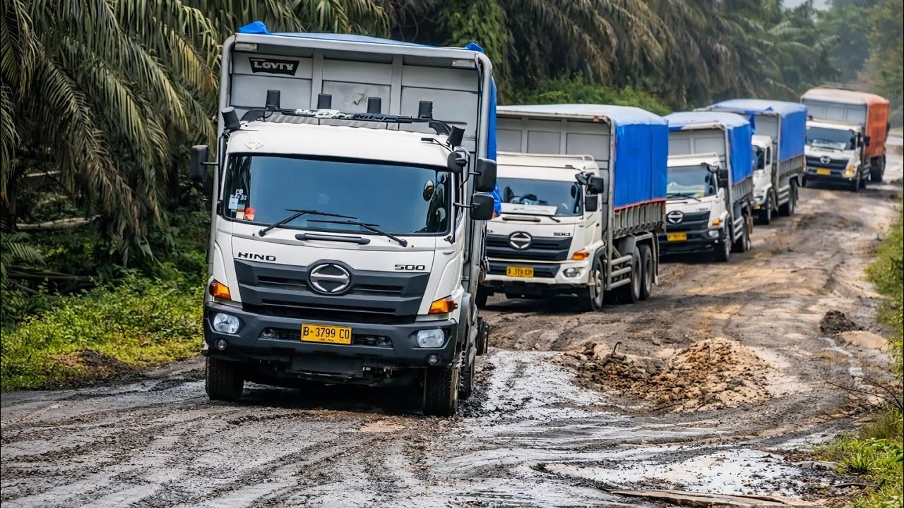 EXTREME Mud Road Challenge ‼️ Hino 500 Convoy Battles Brutal Off-Road Conditions