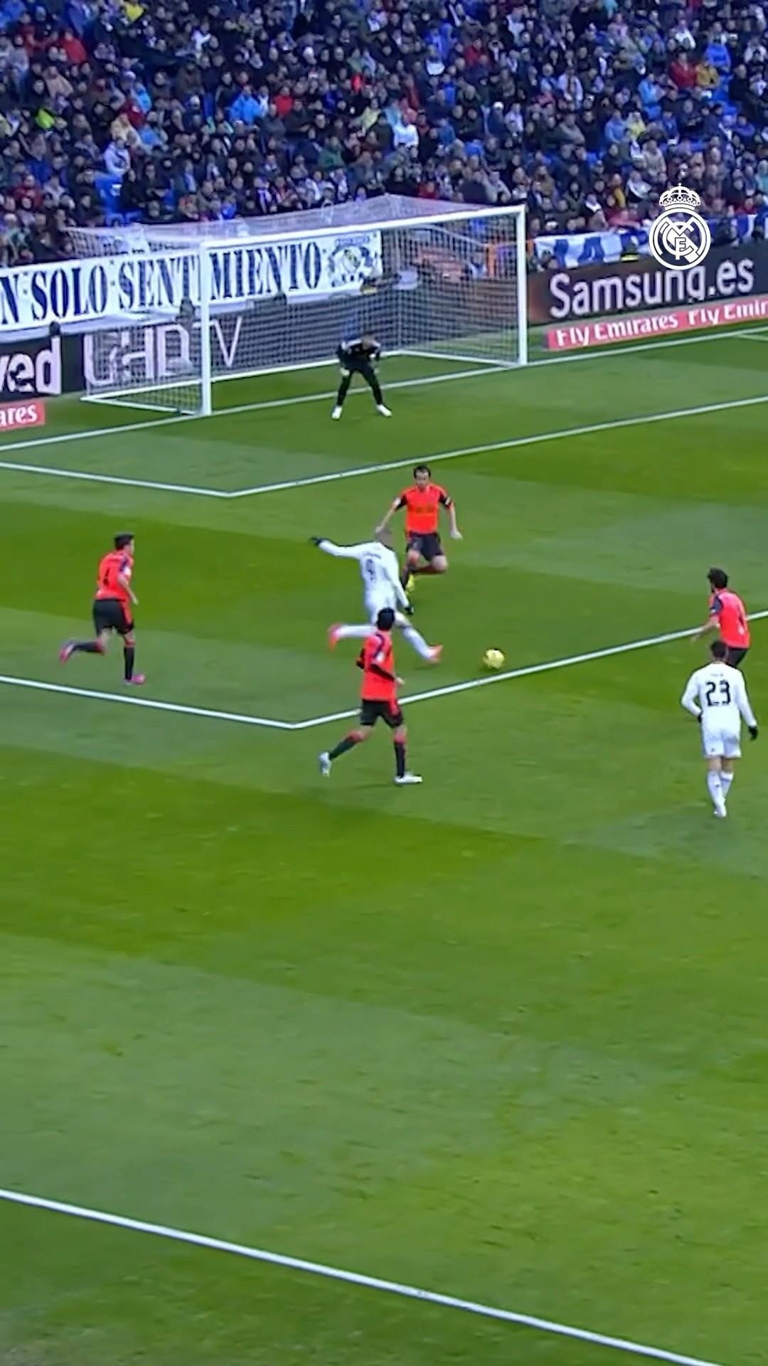 ⚽️ Our best goals ? Real Sociedad! #realmadrid