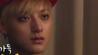 When Exo crying because watching film..\