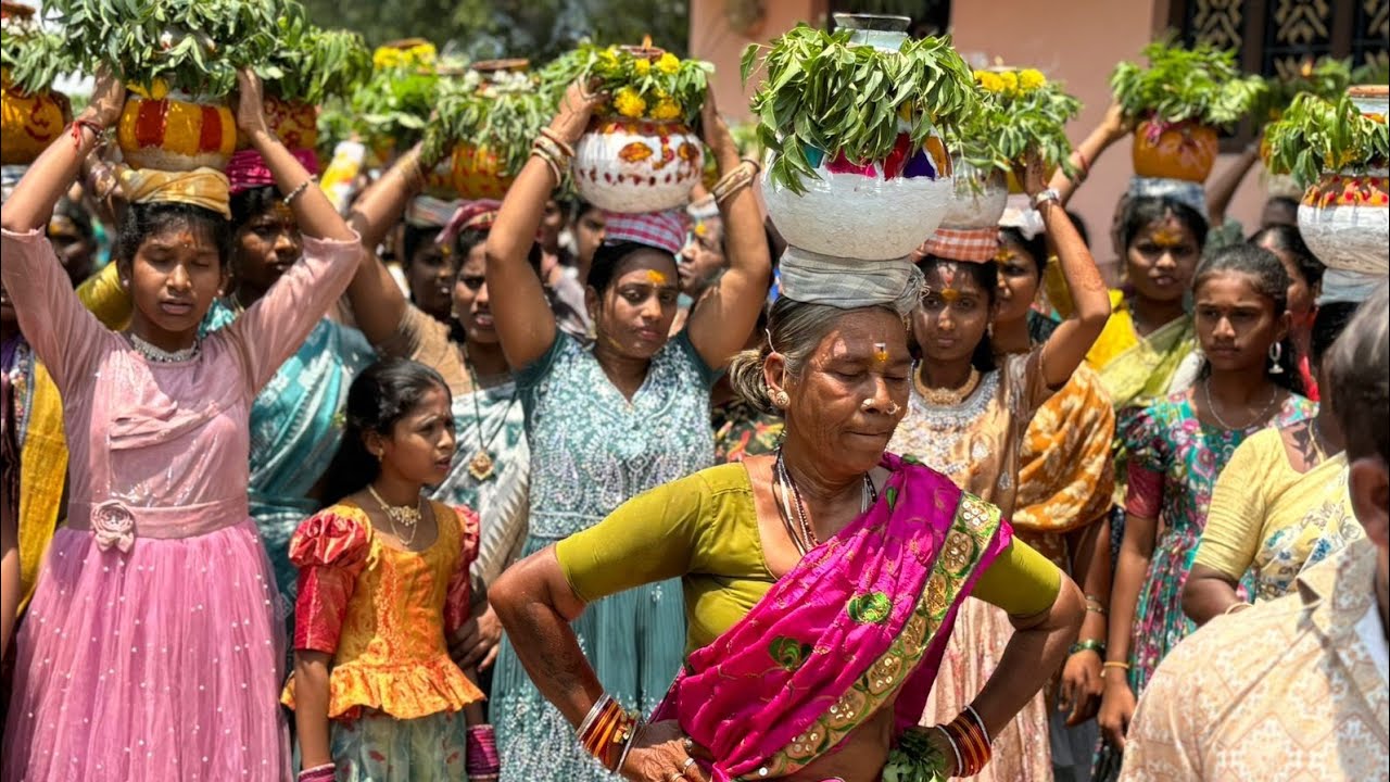 Bugga pochamma bonalu 2025||husnabad village ||shiva sathula sigalu