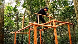 Solo camping, heavy rain, making a hut alone, eating what is needed