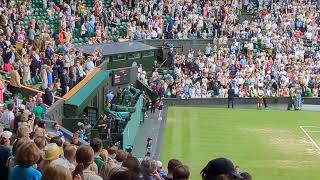 Wimbledon 25 Danielle Collins Acknowledges The Crowd After Her Match