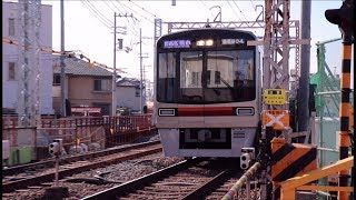 阪急千里線 柴島駅横の踏切で電車発着を撮影