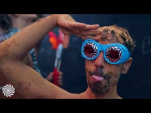 Crazy people & moments on Psytrance Festival Dancefloors