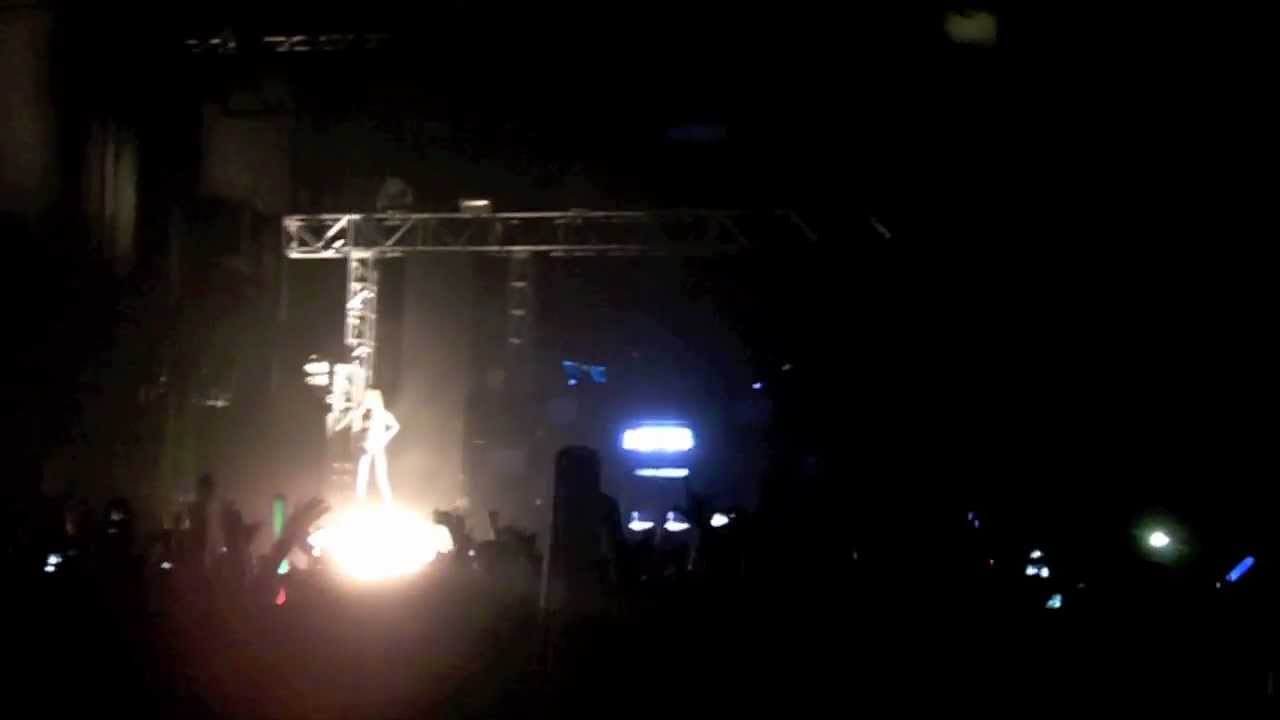 Nero ft Alana Watson - Guilt (live) - Houston, TX