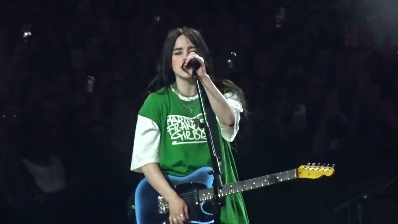 Billie Eilish - Happier than ever (Live in Ziggo Dome)