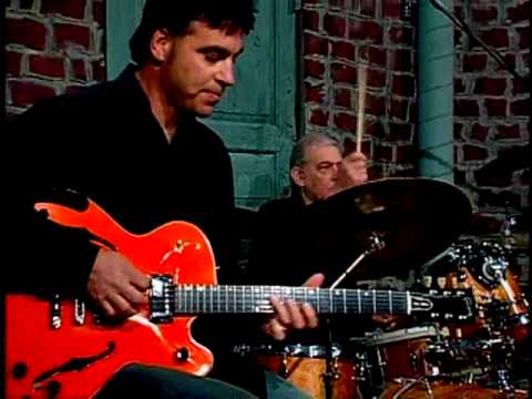 Robin Rogers "Treat me right" at Fox Charlotte