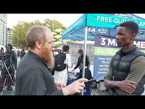 First Time He Heard About Islam Yusuf And Visitor Speakers Corner Sam Dawah