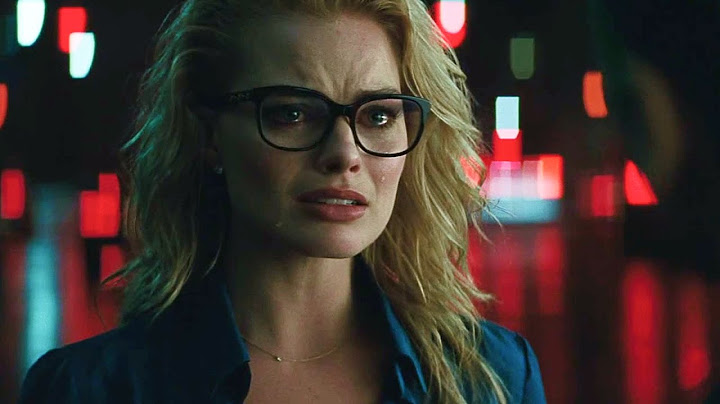 Harley Quinn Chasing Joker. "You're not leaving me!" - Suicide Squad