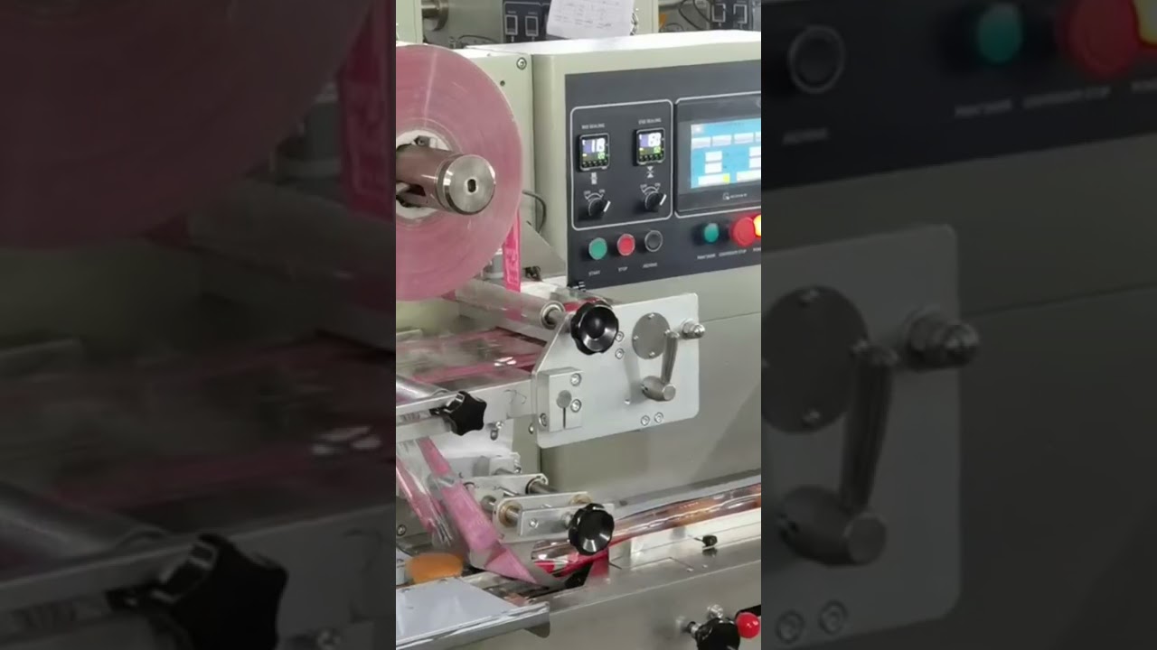 Fully automatic cupcakes packaging machine, flow wrapper 