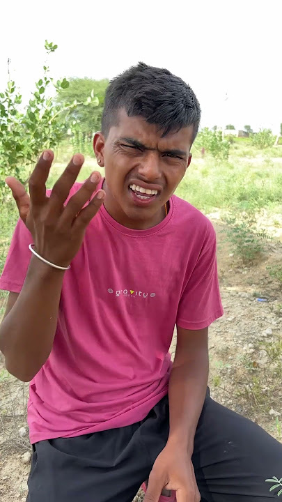 The beggar has to wear a Bindi 😍🥰 #cute #comedy #shorts #viralshort #gadgets #smartphone