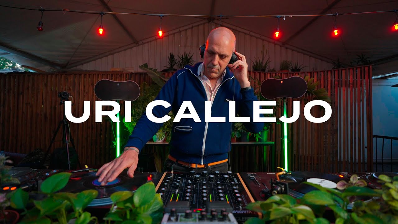 Hypnotic electro house with plants by Uri Callejo Vinyl Set at Forum Station, Barcelona