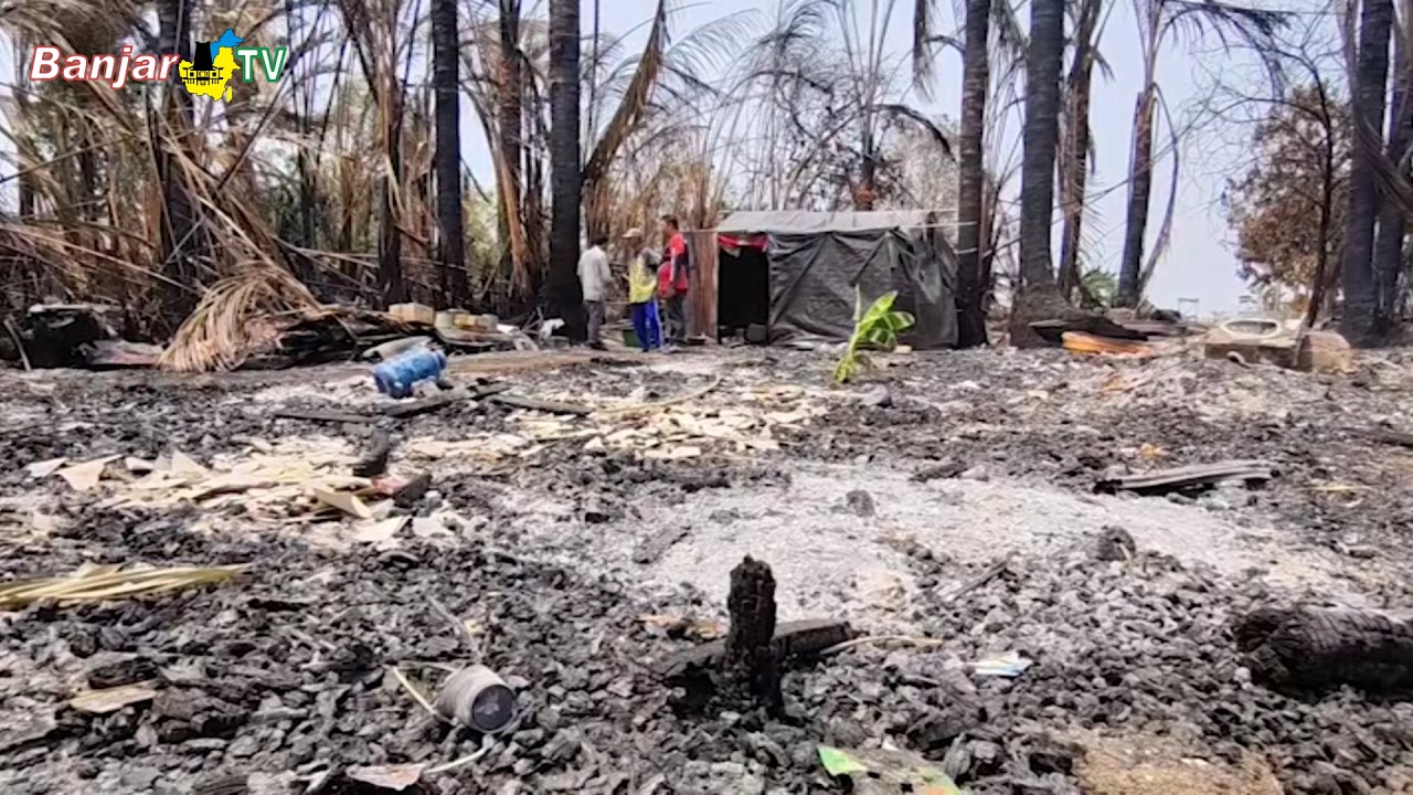 RUMAH LUDES TERBAKAR ANANG NURAINI MEMILIH BERTAHAN SEADANYA