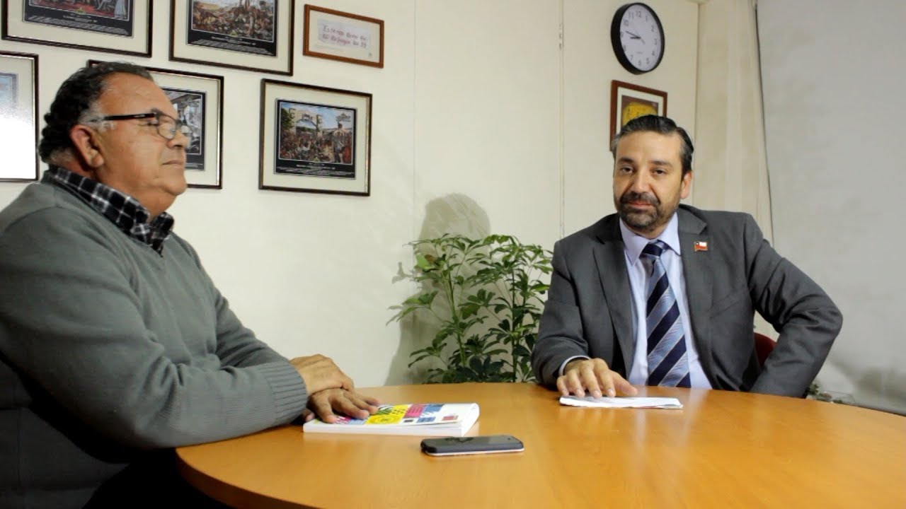 Y.¿cómo te gustan, tetonas o rajonas? gobernador de Copiapó pide disculpas públicas