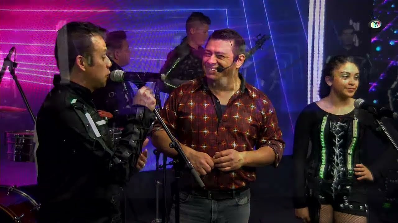 Los Extraños en el musical de las estrellas (Titanio TV)