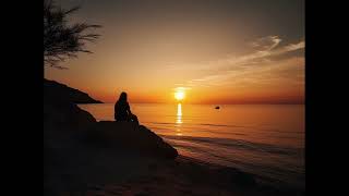 Tranquil Study Oasis: Slow Ambient Chillout Lofi Music Mix for Serene Focus and Relaxation