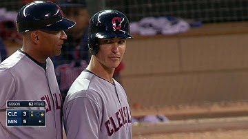 CLE@MIN: Walters rips two-run single in the 4th