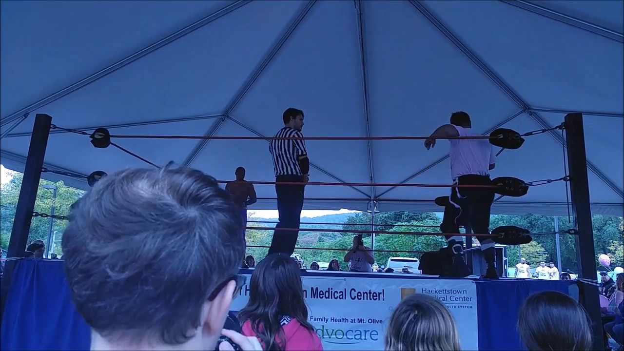 The King of Class  Andd Bivians vs   The Hasidic Outlaw  Mathias Glass