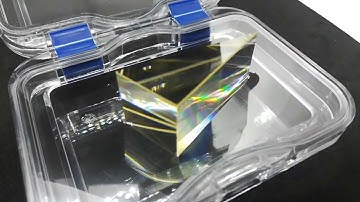 LiNbO3 crystal THz-TDS system for detection of THz-ATR spectra under strong-field terahertz wave