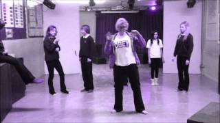 YEAR 11 DRAMA GROUP HARLEM SHAKE!