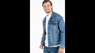 levi's trucker jacket