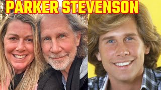 ASÍ VIVE PARKER STEVENSON  EL GALAN DE LOS 70,S Profile